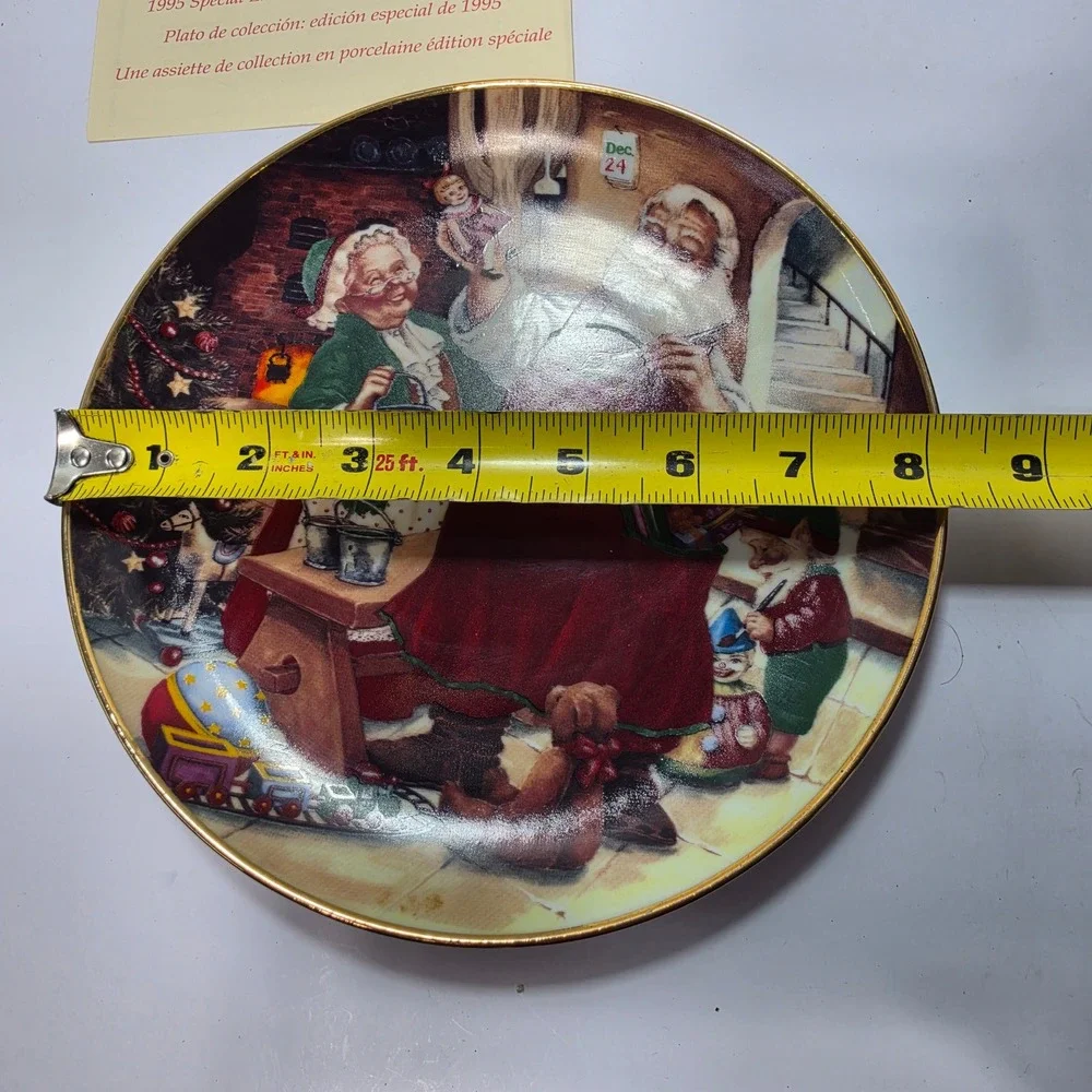 Princess House Santa's Workshop 1995 Special Edition Collector Plate 18K Gold*